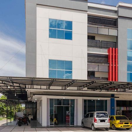 Reddoorz Syariah Near Lubang Jepang Bukittinggi Hotel Exterior foto